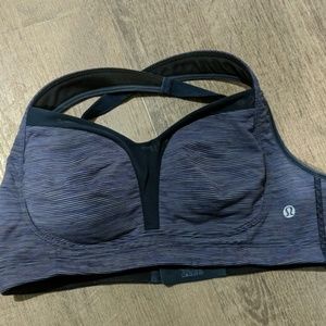 Lululemon sports bra